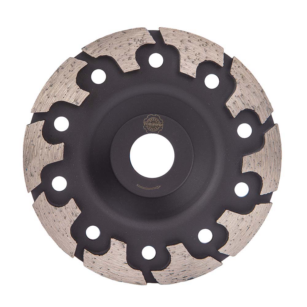 T figura adamantino molere rotarum